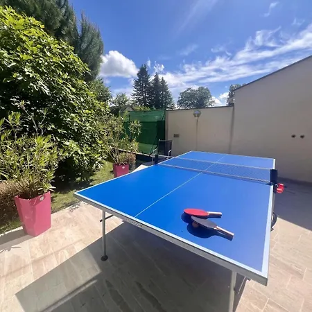 Manon Des Lacs * Mesnil-Saint-Père