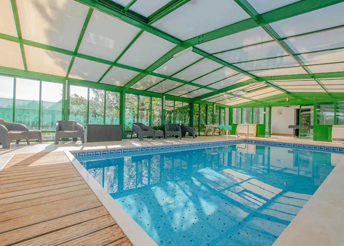 Manon Des Lacs Mesnil-Saint-Père